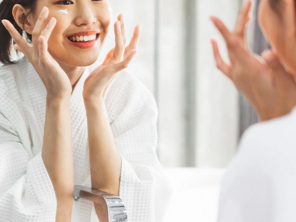 6 Skincare-voornemens om dit nieuwe jaar te omarmen