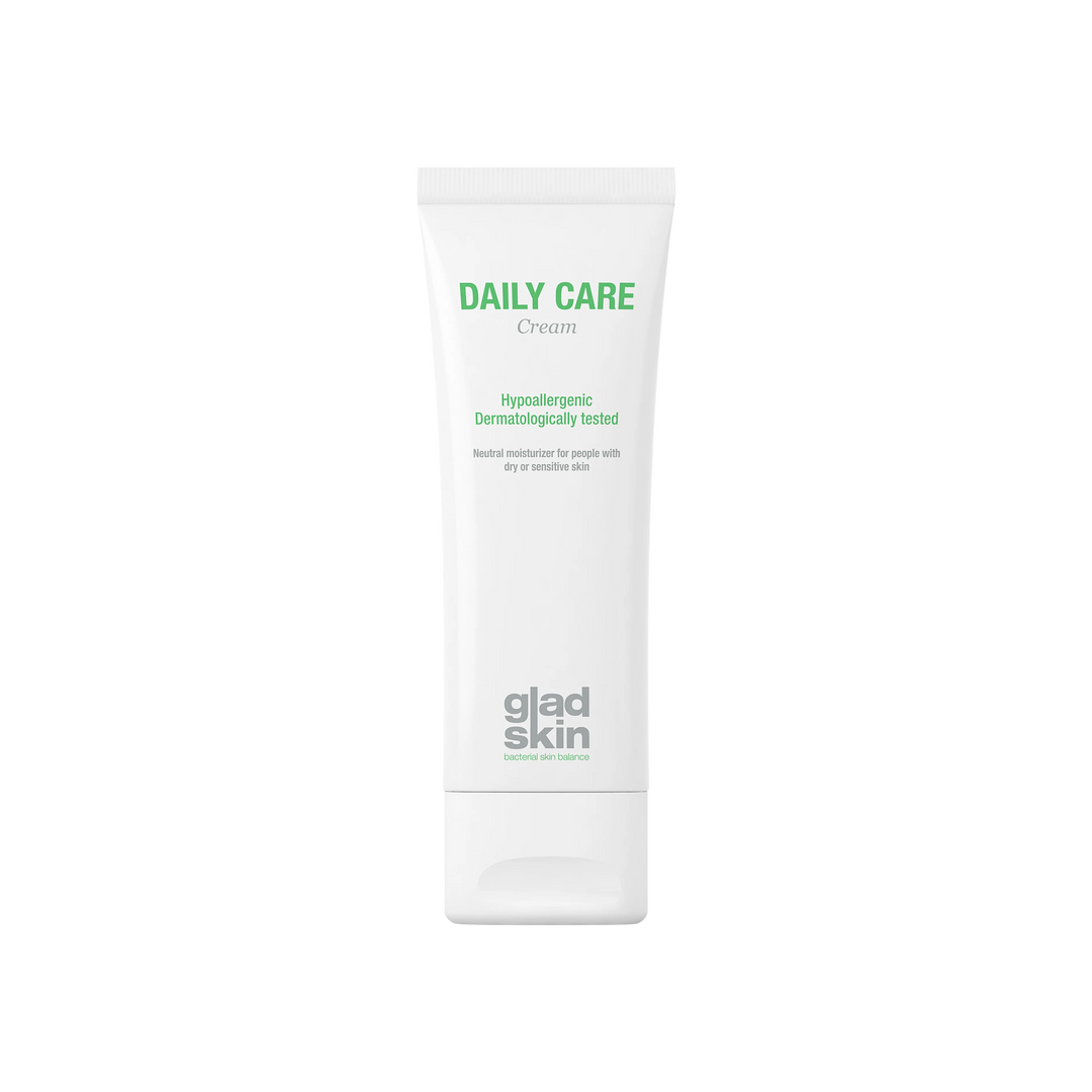Voorkom een droog een trekkerig gevoel met deze neutrale moisturizer speciaal ontwikkeld voor de gevoelige huid